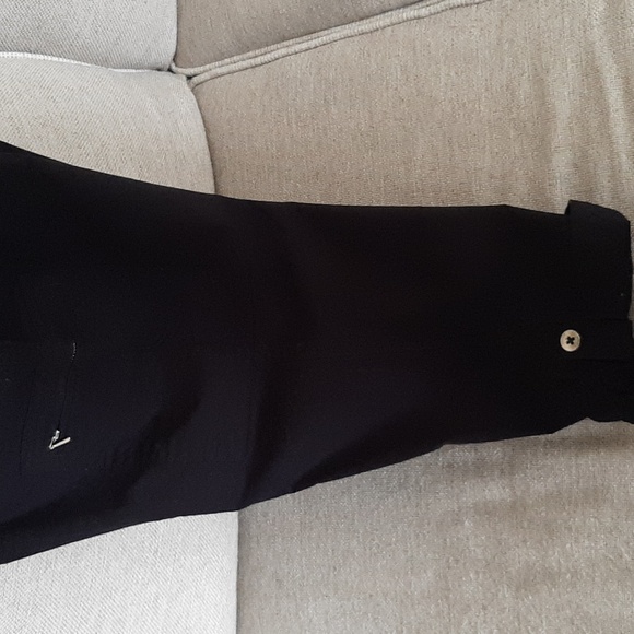 NWT Chico's capris - Picture 4 of 11